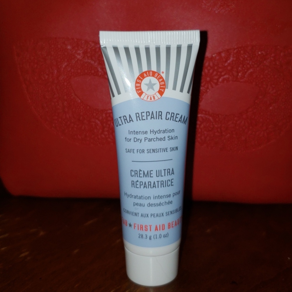 First Aid Beauty Ultra Repair  Cream